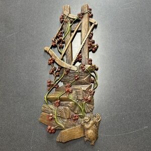 17.5" Wall Plaque Burwood Squirrel Molded Resin FARMHOUSE Home Garden